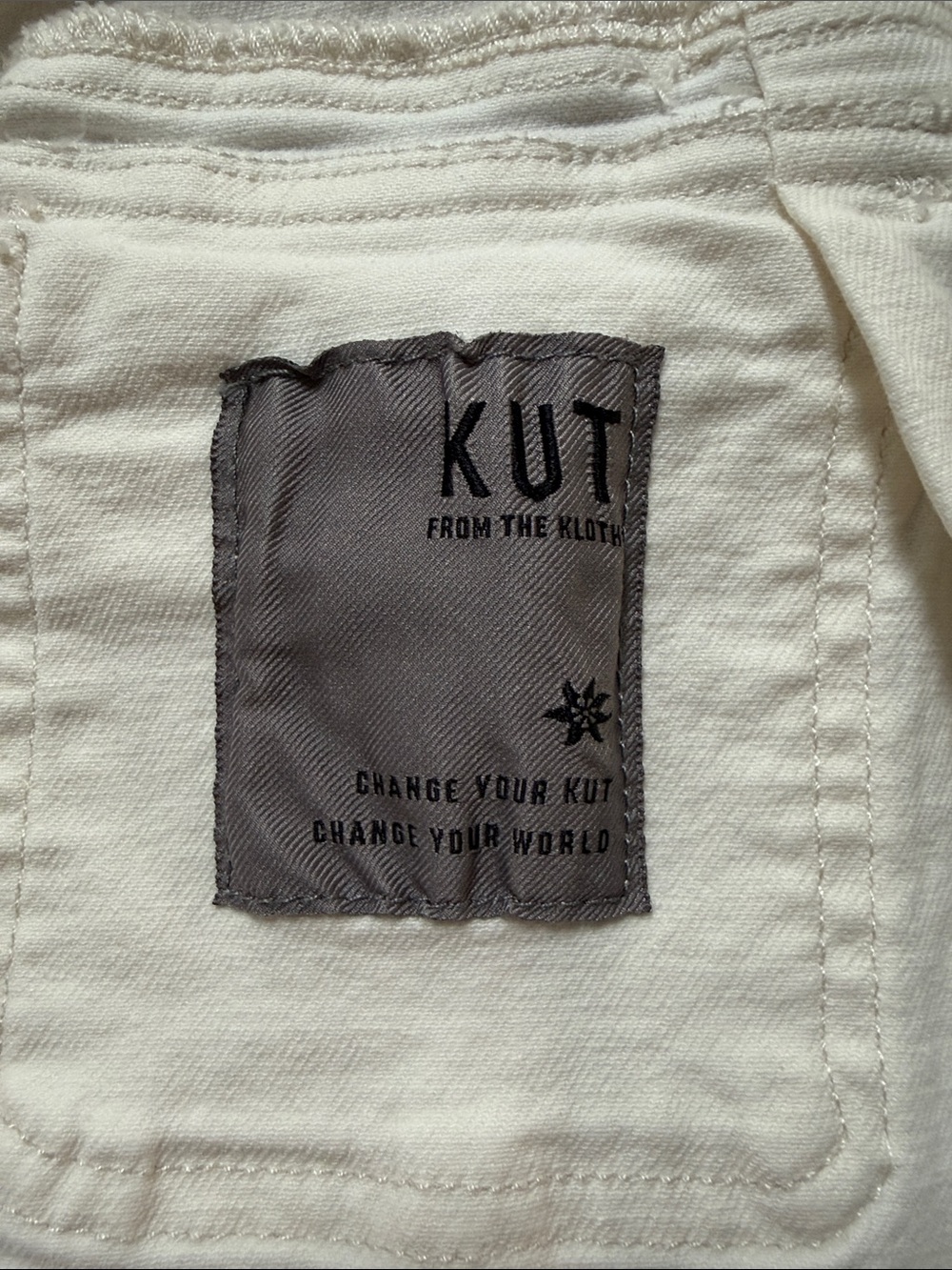 **KUT from the Kloth “ADA crop jacket” - Picture 7 of 7